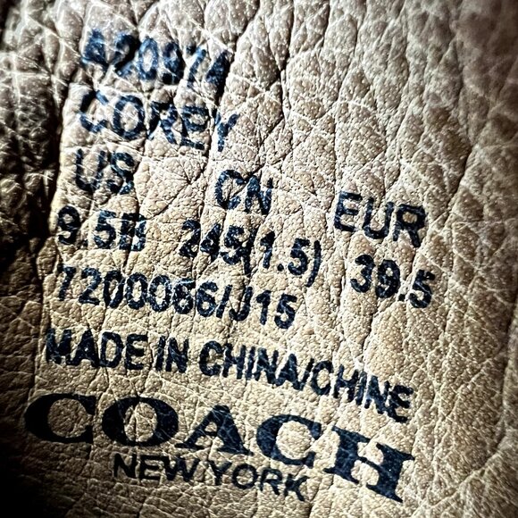 Coach Corey Womens 9.5 Red Suede Loafers Gold Bit Grannycore Preppy Shoe - Picture 7 of 7